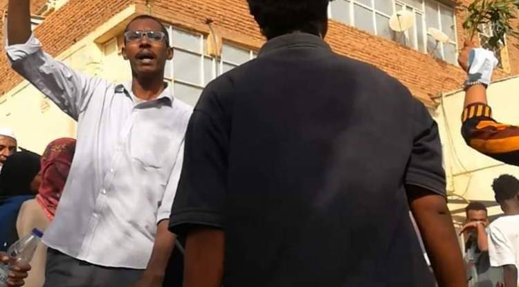 الشهيد د. بابكر عبدالحميد كان نبراساً منيرا 